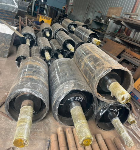 Conveyor Pulleys, Idlers & Brackets by Powermech