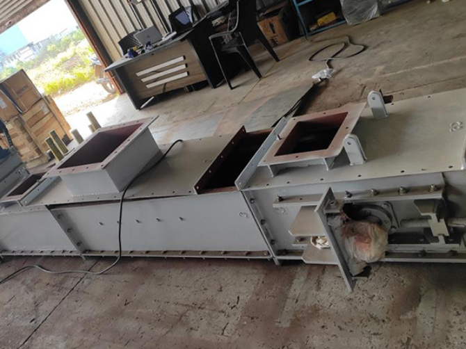 Drag Chain Feeder System