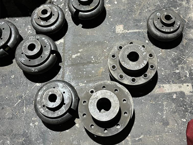 Conveyor Pulleys & Rollers