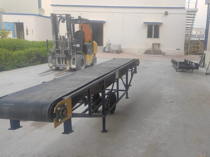 Portable Conveyor Close-up