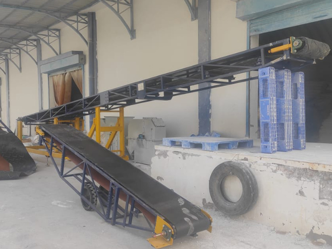 Truck Loading Conveyor in Operation